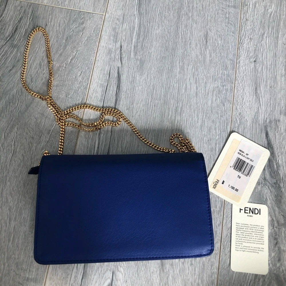 Authentic Fendi Royal Blue Leather Wallet with Gold Chain - Picture 7 of 14